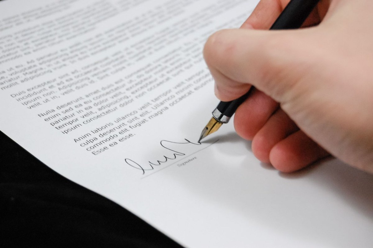 Réunion avec un avocat fiscaliste avant un contrôle TVA
